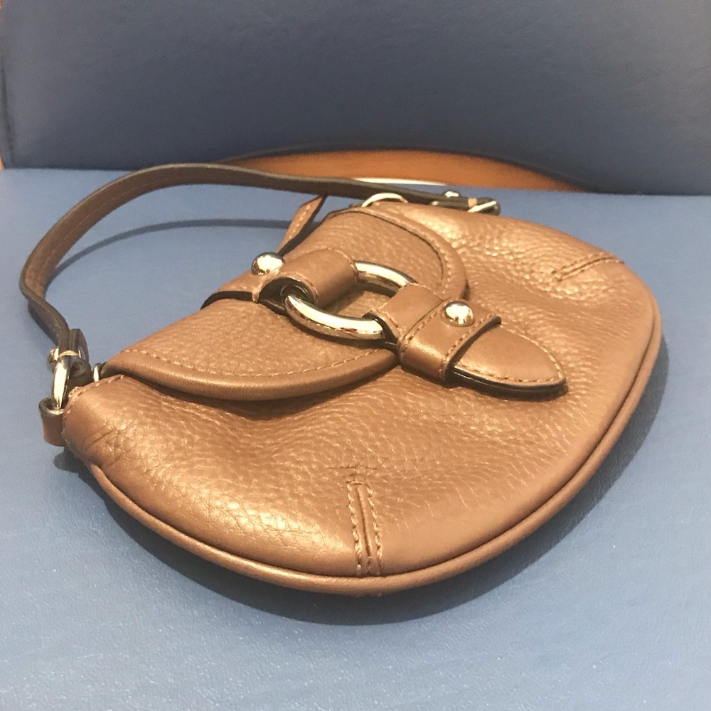 Banana Republic brown pebble leather wristlet - Picture 15 of 16